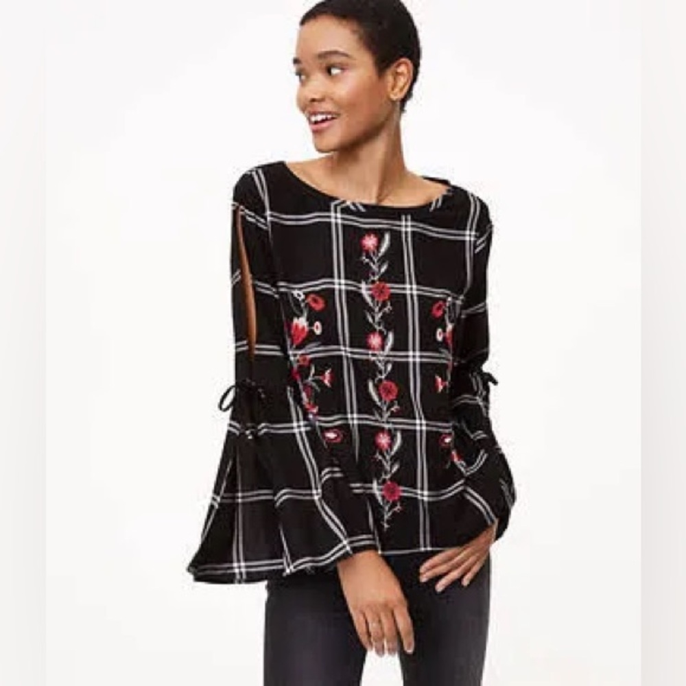 LOFT- Flannel Print Long Sleeve Top With Flower Detailing Size L